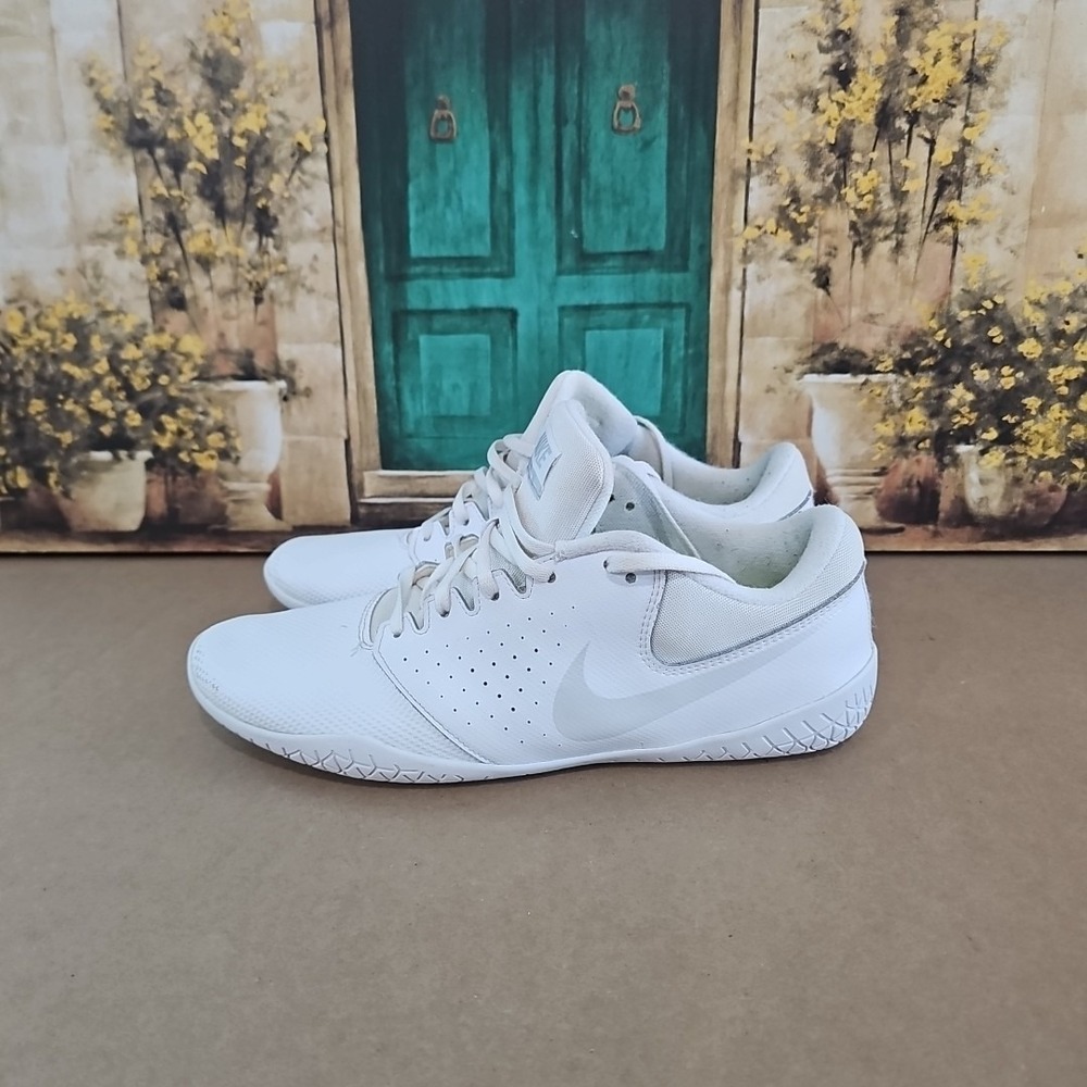 Nike Womens Cheer Sideline IV 943790-100 White Running Shoes Sneakers Size 11